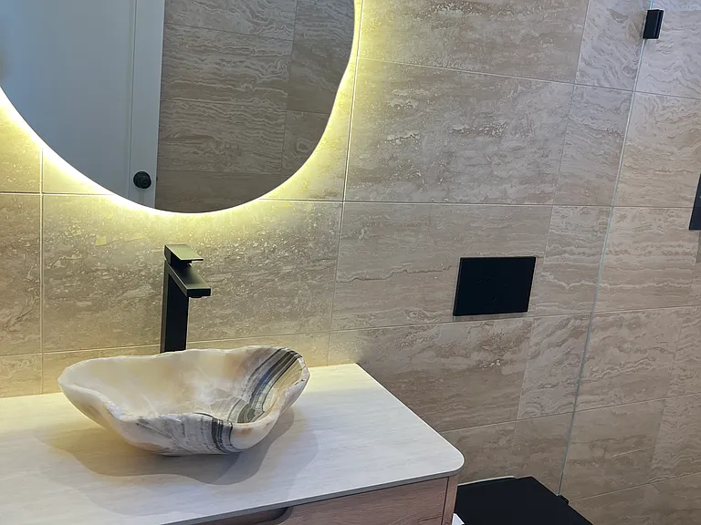 Upper powder bath (with shower)