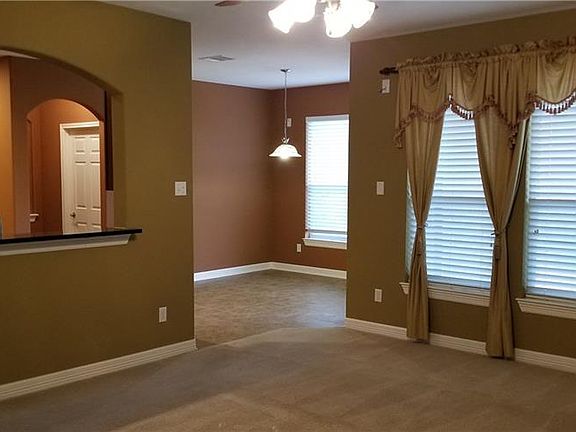 3rd image of 1901 Woodhaven Ct