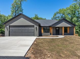 27 Eastleigh Dr, Bella Vista, AR 72714