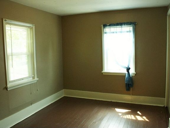 4th image of 719 Arch St