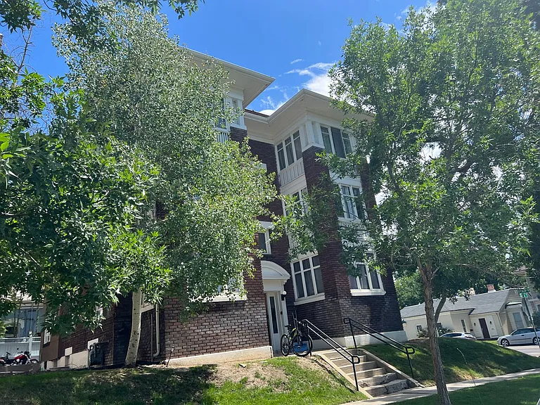 156-162 168 I St — Photo 15
