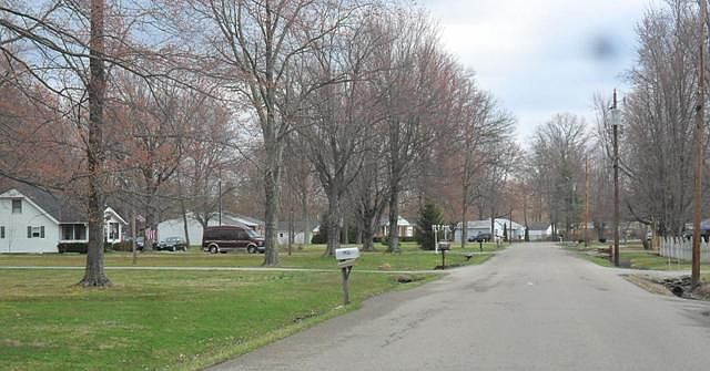 2nd image of 1871 Parker Rd