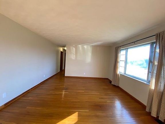 2nd image of 7345 Forest Park Dr