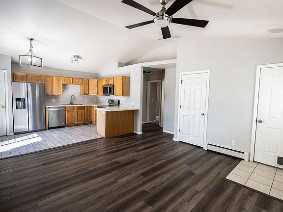 3rd image of 2538 Shetland Ct #A