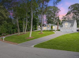 12 Suffolk Down, Shoreham, NY 11786