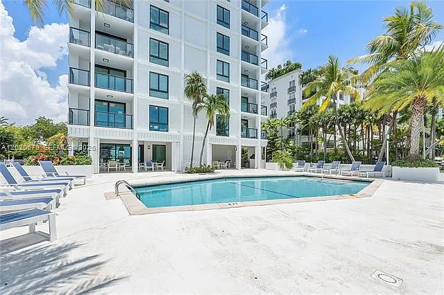 1600 S Bayshore Ln #6A — Photo 21