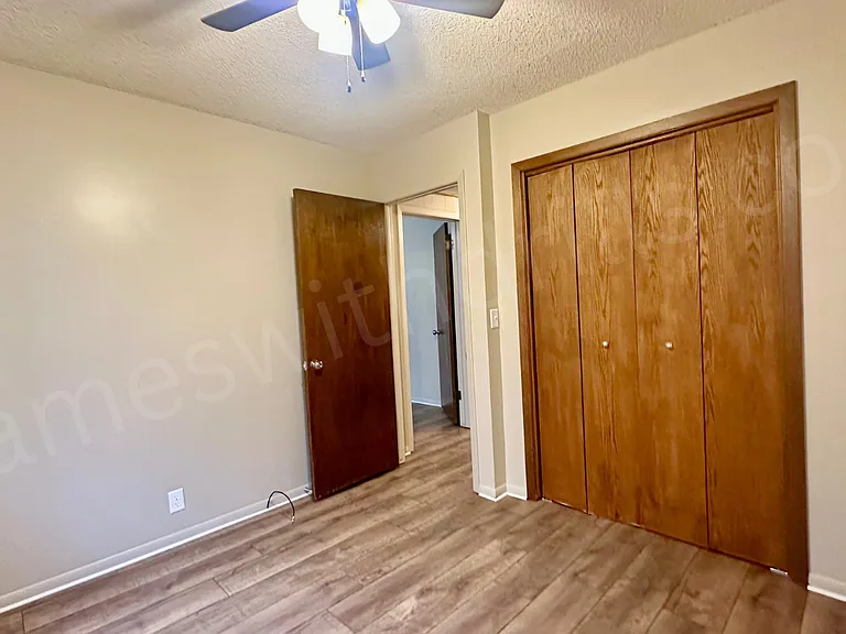 735 S Laura Ave — Photo 15
