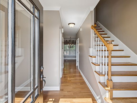 5th image of 1303 King William Ct