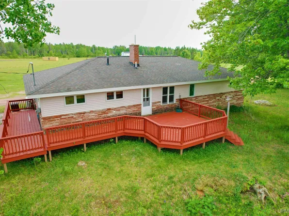 57225 Traprock Valley Rd, Calumet, MI 49913