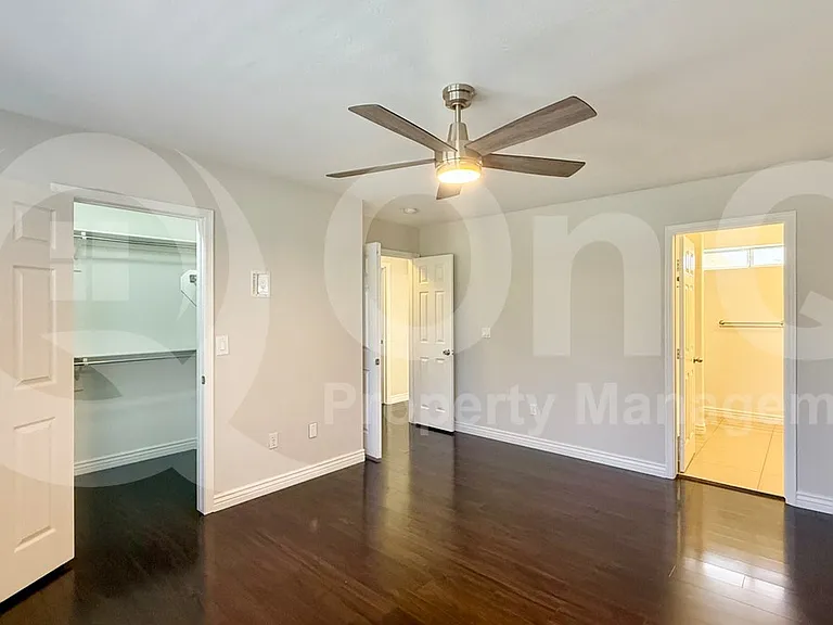 570 S Williams Pl — Photo 10