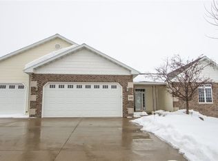 608 Tuve Ave, Parkersburg, IA 50665