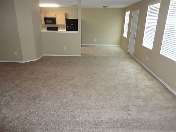 5th image of 718 Gallant Ct