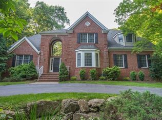 9 Nottingham Way, Randolph, NJ 07869