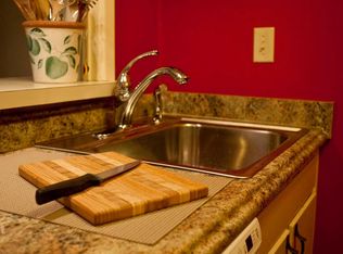 4007 Saint Charles Ave APT 214, New Orleans, LA 70115