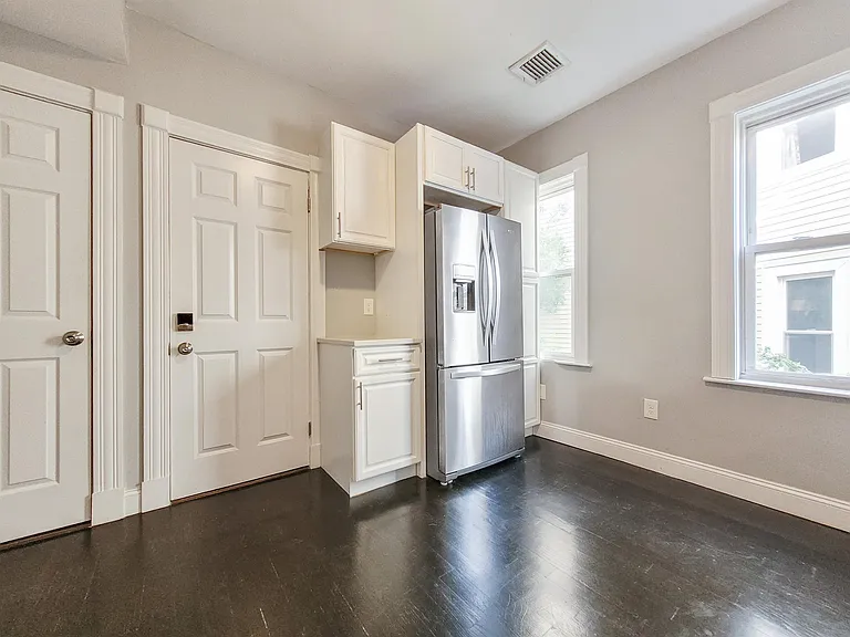 40 Fenton St #2 — Photo 5