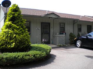 31 Mint Lake Ct W #A, Franklin, NC 28734