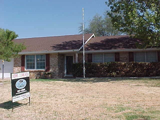 1st image of 2222 Cimmaron Dr