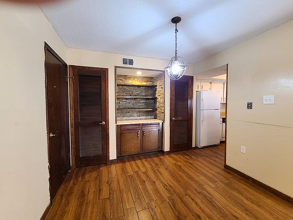 5th image of 9 Whitney Ave APT N