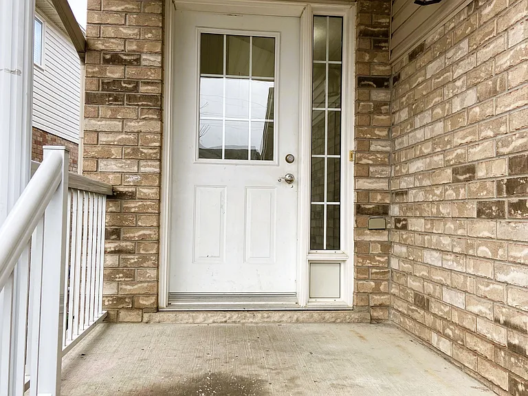 490 Activa Ave #UPPER — Photo 2