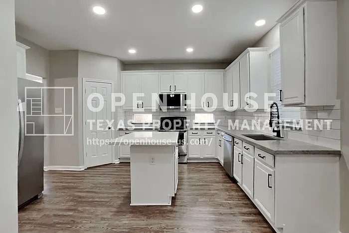 20703 Emerald Spruce Ct — Photo 8