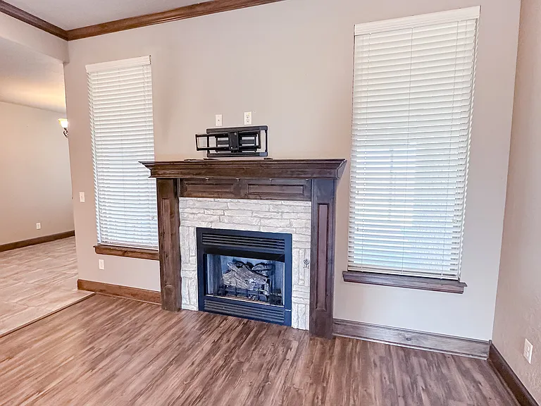 2189 SW 56th St — Photo 5