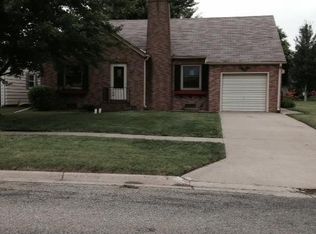 205 2nd St NE, State Center, IA 50247