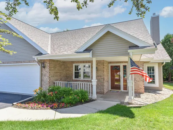 W65N296 Lincoln COURT, Cedarburg, WI 53012