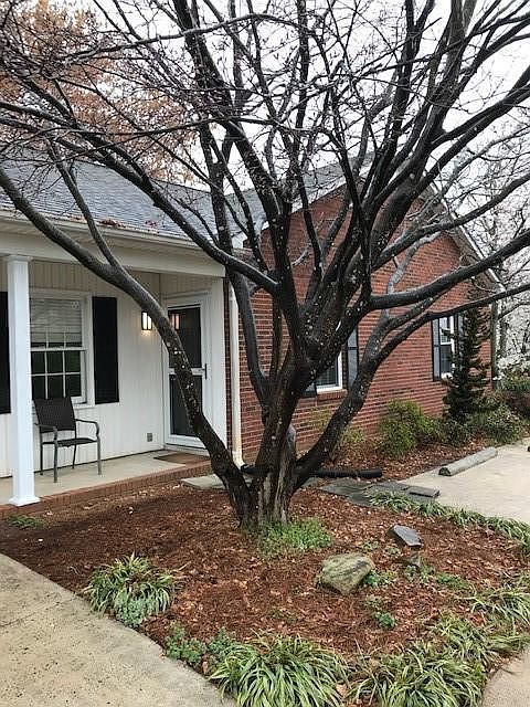 1st image of 300 Forest Ln