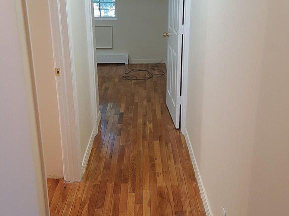 4th image of 43 York Ave #1