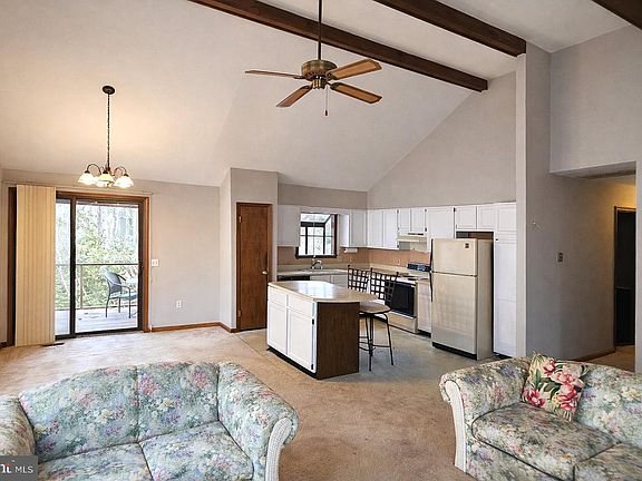 5th image of 110 Sandyhook Rd