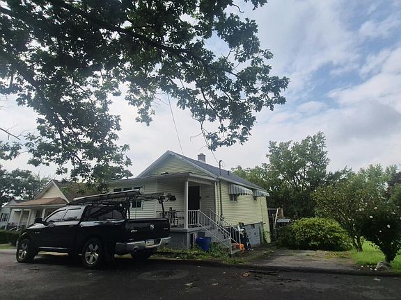 2nd image of 1114 Froude Ave