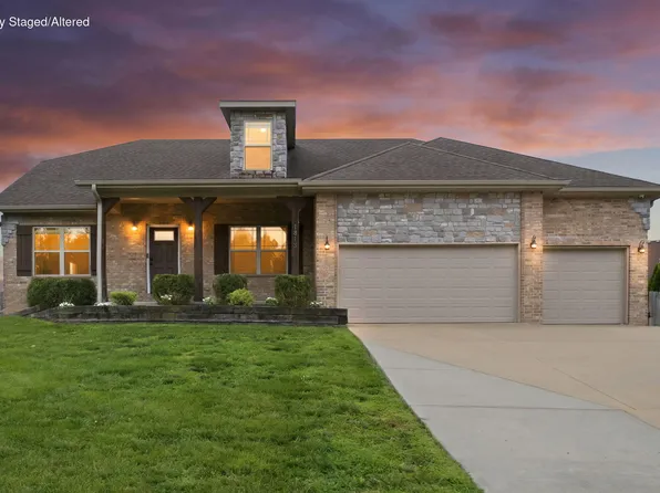1813 N 7th Avenue, Ozark, MO 65721