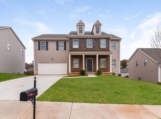 135 Forrest Park Ln, Dallas, GA 30157