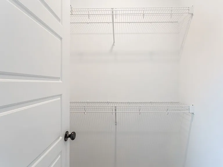 217 Vreeland St — Photo 11