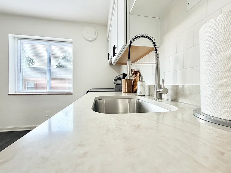 5952 Nagel Ave #2N — Photo 2