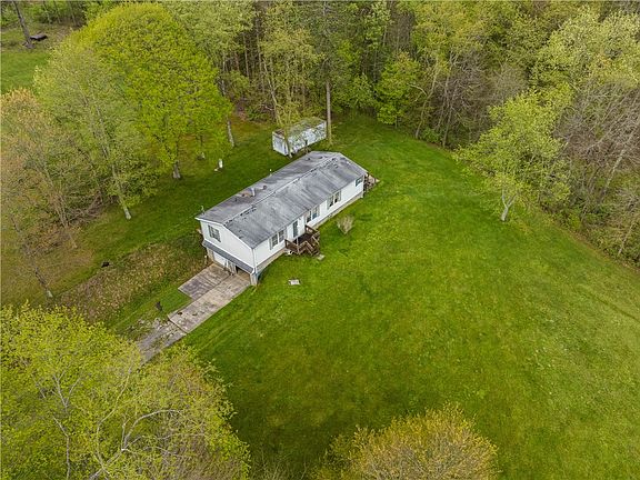 4th image of 375 Brewer Rd