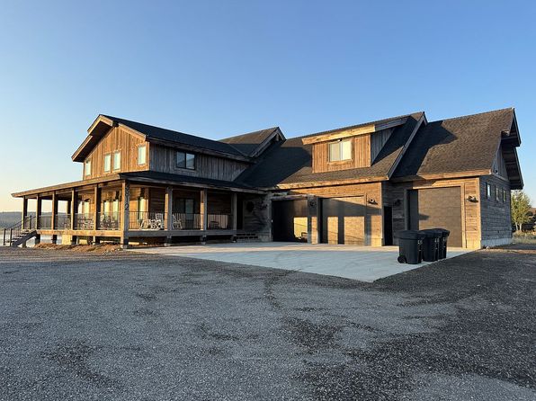 3812 Century Dr