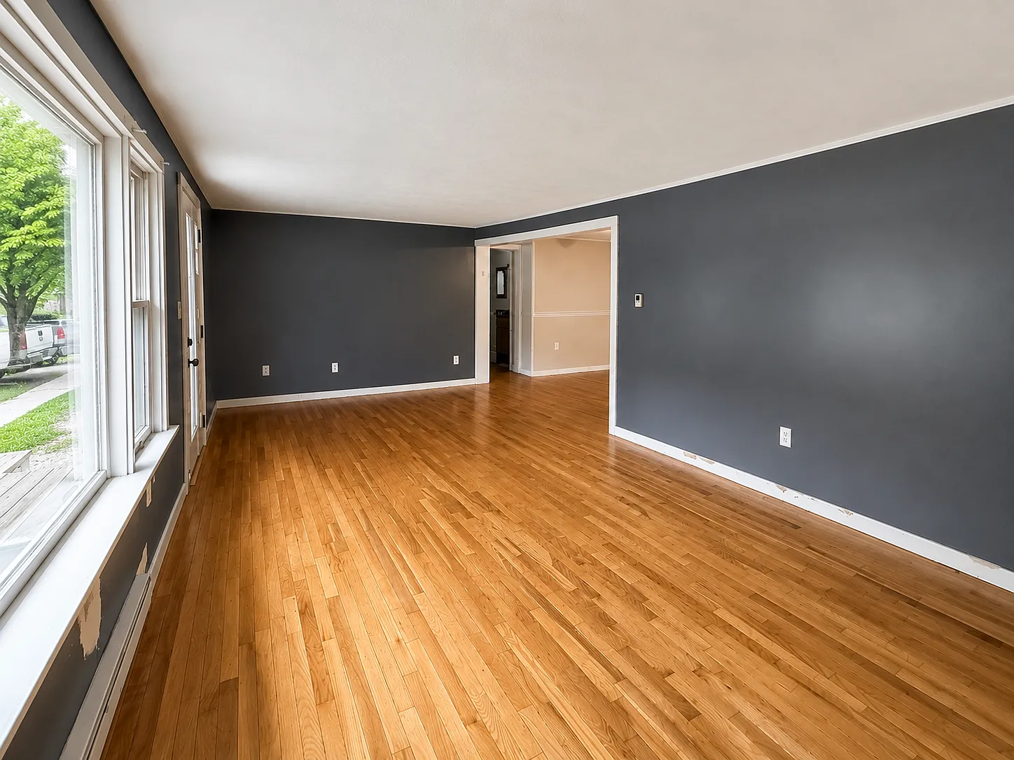2 bed, 1200 sqft, $1,600 — Photo 4