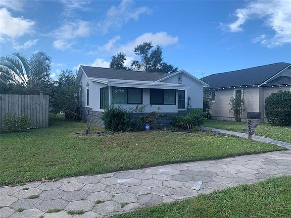 3rd image of 4520 BURLINGTON AVENUE N