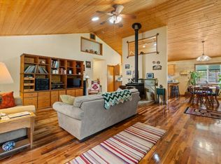 82 Redbud Ln, Willow Creek, CA 95573