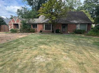 4286 Poplar Ave, Memphis, TN 38117