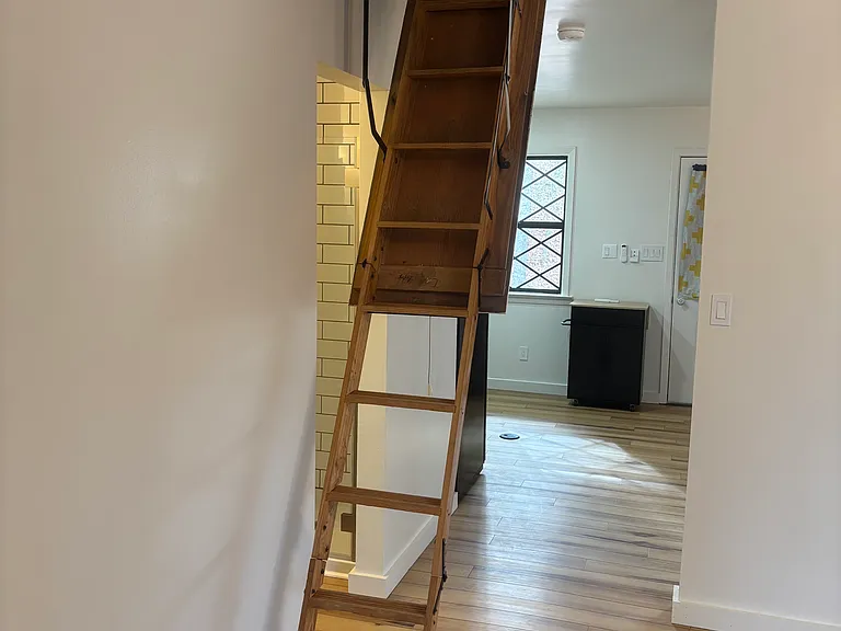 421 Mother In Law Ln — Photo 10