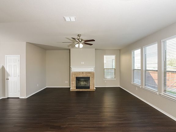 5th image of 10351 Fort Davis Trl