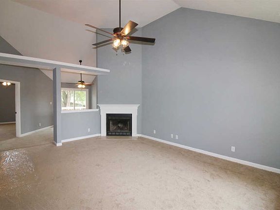 3rd image of 83 Grassmire Dr
