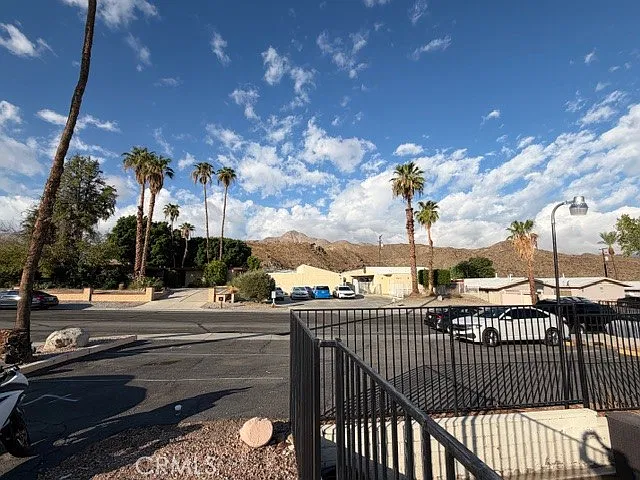 2 bed, 900 sqft, $1,995 — Photo 4