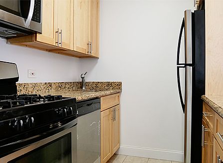 4th image of 1655 Undercliff Ave APT 14H