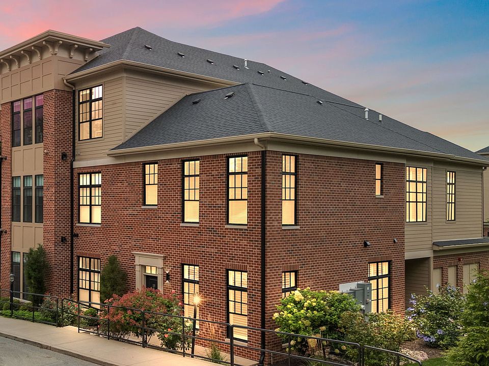 1st image of 207 Academy St #106