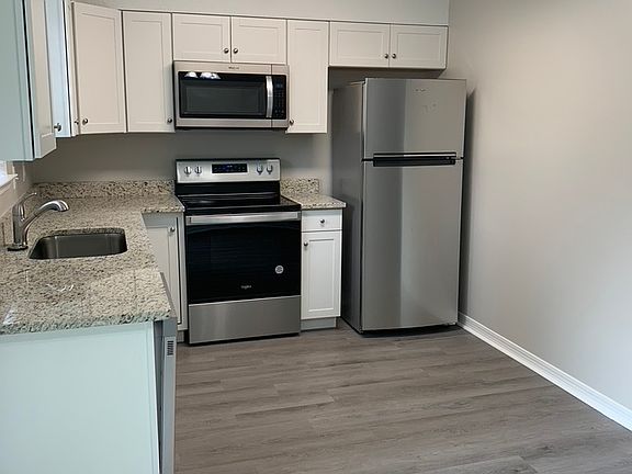 4th image of 123 Campbell Ave