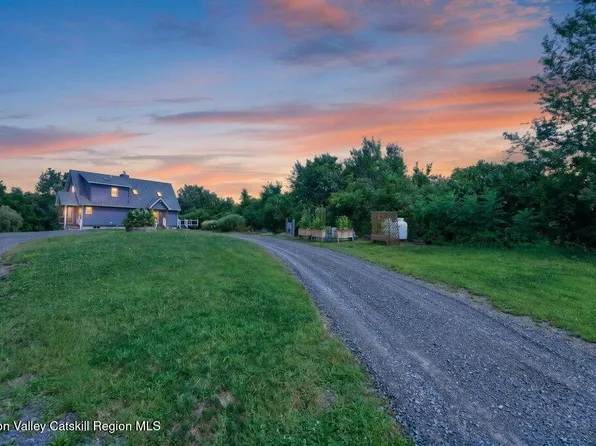 2640 New York 203 #Stop 1, Valatie, NY 12184