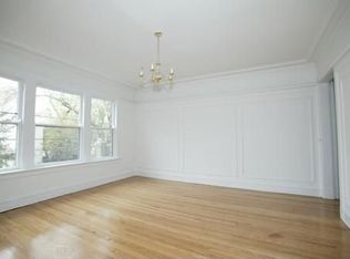 931 Michigan Ave APT 1W, Evanston, IL 60202